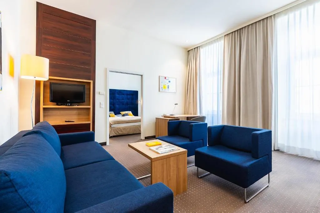 Hilight Suite Hotel